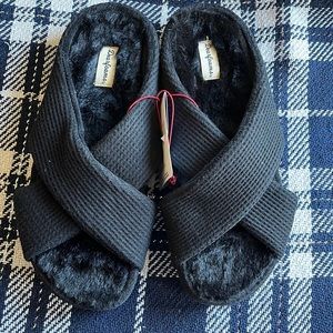 Dearfoam Black Crisscross Indoor/Outdoor Slippers Size XL(11-12), NWT